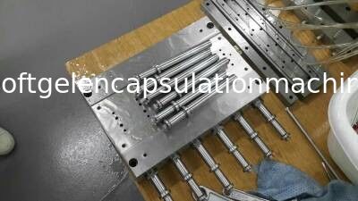 SS kapseln Füllmaschine-Teile Füllmaterial-Druckkolben pumpen Softgel-Verkapselung ein