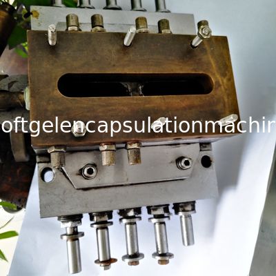 Hohe Präzision Paintball-Produktionsmaschine 4 Zoll-kleiner Maßstab für weiches Kapsel CER