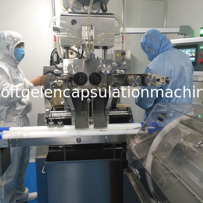 Softgel-Verkapselung Ф103 X 172mm Füllmaschine 13kw automatische flüssige Softgel